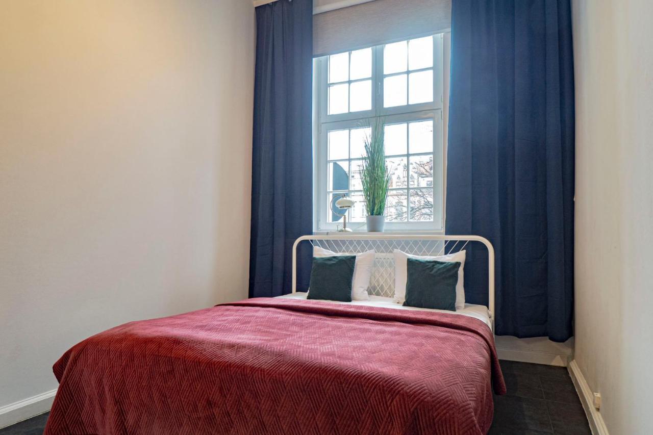 Heart Of - Spacious 3rooms 75m2 As R243 Apartment